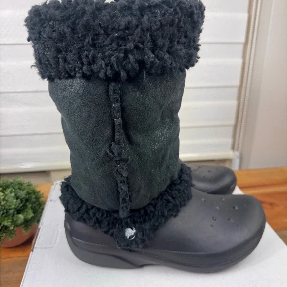 Crocs Womens Nadia Boots Black Faux Sherpa Fur Lined Rubber Winter Pull On 9 - Picture 3 of 9